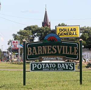 Barnesville, Minnesota-01-Welcome sign