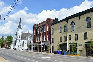 Broadway north of Short in Lexington