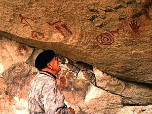 Carlos J. Gradin at Cueva de las Manos.jpg