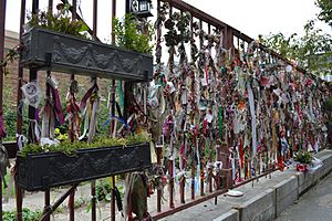 Cross Bones, Southwark, London, September 2014.jpg