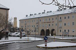 Dr.-Karl-Renner-Hof.WienerNeustadt.Aa