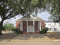 First Baptist Church, Rockdale, TX IMG 2256