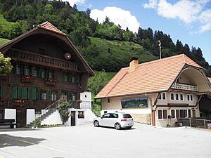 Maisons au centre du village de Cerniat