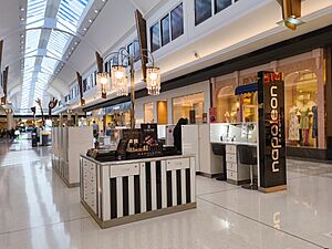 Napoleon Perdis, Westfield Booragoon 02