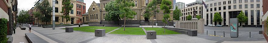 Royal Melbourne Institute of Technology entrance