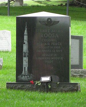 Stuart Roosa Grave