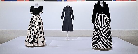 Three Yves Saint Laurent dresses inspired by Henri Matisse (musée d'art moderne de Paris)