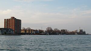 Wyandotte, MI riverfront (2021)