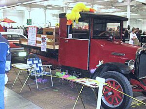 '27 International stakebed