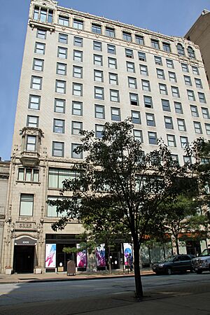 1001 Huron Rd