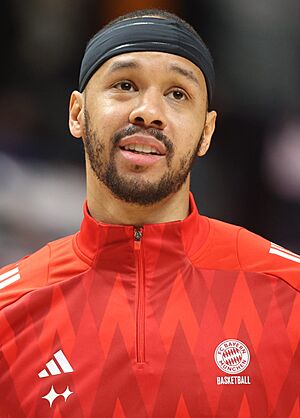 2025-01-05 ALBA Berlin gegen FC Bayern München (Basketball-Bundesliga 2024-25) by Sandro Halank–073.jpg
