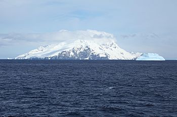 Clarence Island, Antarctica (6019401782).jpg