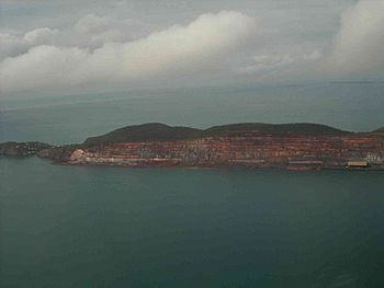 Cockatoo island aerial view small.jpg