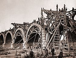 Construcción del Puente de los Franceses (Charles Clifford)