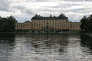 Drottningholm Palace viewed from east 2005-08-14