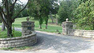 Gateway to Woodbine