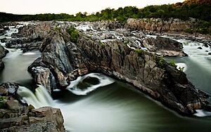 Great Falls National Park - the falls - 01