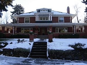 James and Corinne Williams House