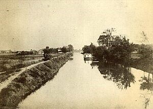 Miami and Erie Canal, Maumee, Ohio (approximately 1900) - DPLA - e90de58dded396960cb47f7edf93e6e1