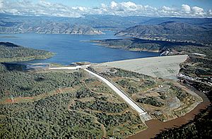 Oroville dam aerial.jpg