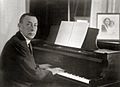 Rachmaninoff playing Steinway grand piano