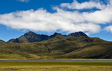 Rumiñahui volcano Limpiopungo Lagoon ec.jpg