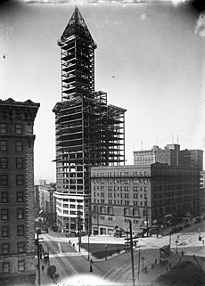 Seattle - Smith Tower under construction - 1913