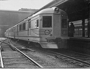 Silver City Comet PH101 at Central