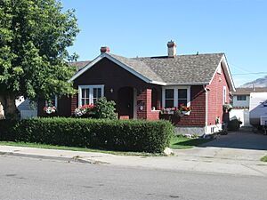 Tom Bones House