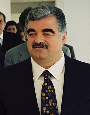 Visit of Rafik Hariri, Libanese Prime Minister, to the EC P0009170125H (cropped)