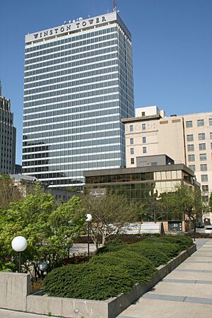 2009-04-24 Winston Tower