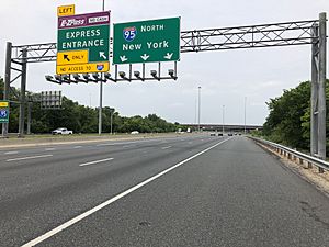 2019-06-05 13 33 43 View north along Interstate 95 at the Express Lanes entrance in Baltimore City, Maryland