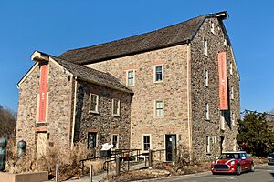 7 Lower Center Street, Clinton, NJ