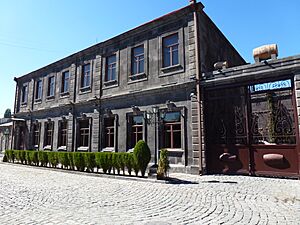 Barevery factori in Gyumri 02
