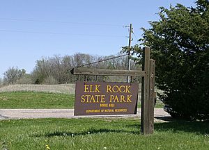 Elk Rock State Park bridge area sign
