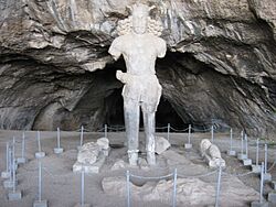 Ghar Shapour-غار شاپور - panoramio