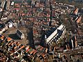 Gouda, vanuit de lucht met stadhuis RM16843 en de Grote of Sint Janskerk RM16722 foto1 2014-03-09 10.40