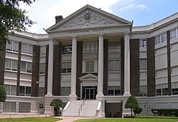 The Henderson County Courthouse in Athens