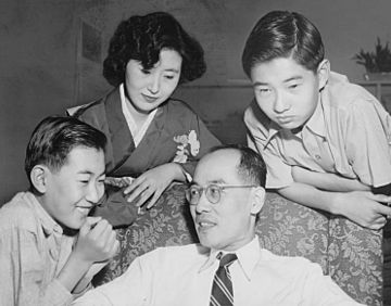 Hideki Yukawa with family 1949