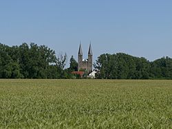Klosterkirche Hillersleben Turme von Westen gesehen 2014-06