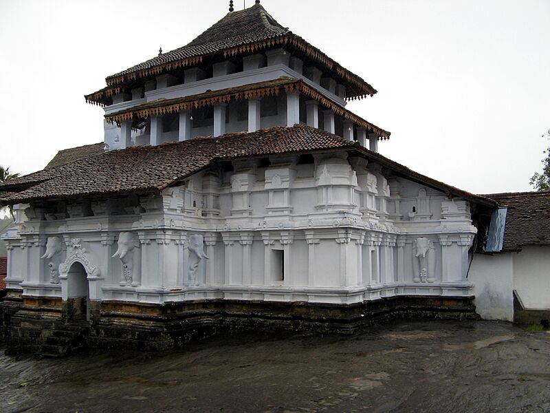 Lankatillaka Temple, Exterior 0553