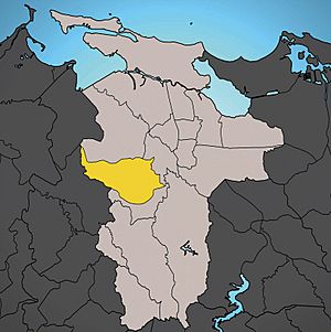 Location of Monacillo Urbano shown in yellow.