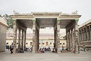 Pillared halls or mandapams in Meenakshi temple, choultry pilgrim resting place
