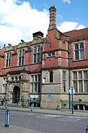 Stalybridge - Astley Cheetham Art Gallery and Library (geograph 2231455).jpg