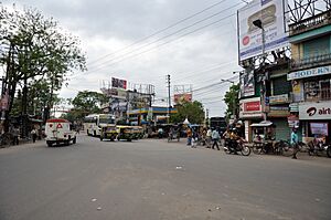 Surendranath Banerjee Road - Chiria Crossing - Barrackpore - North 24 Parganas 2012-04-11 9515