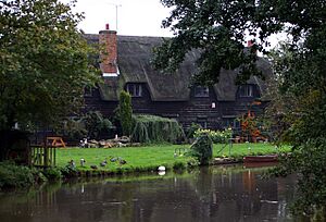 The Granary Barn, Flatford Mill - geograph.org.uk - 1196