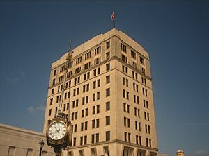 Alexandria, LA, tallest building IMG 1127