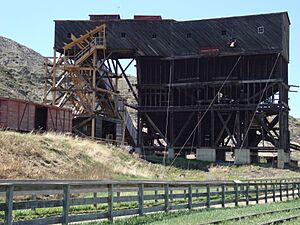 Atlas Coal Mine Tipple (2011)
