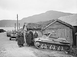 British troops with French Hotchkiss H39 tanks in Steinland, Norway, 1940. N229