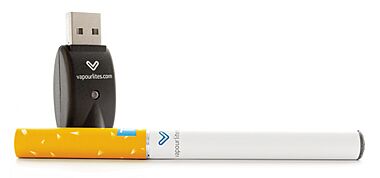 Electronic Cigarette and USB Charger (14939561277) (retouched)